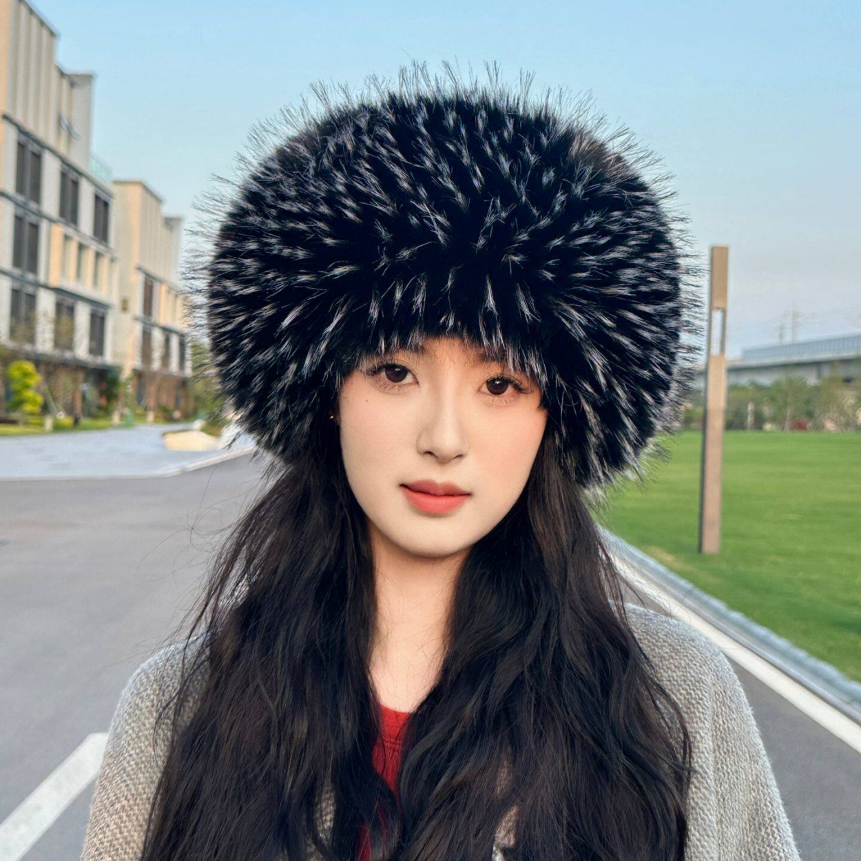Gorro circular de felpa suave  - Women Fashion Hats reseña y precio